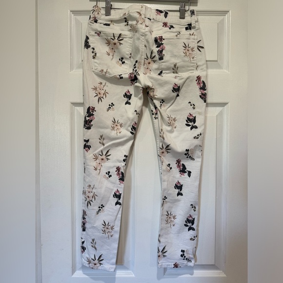Lucky Brand Lolita Capri Floral Jeans women’s size 4/27 white - Picture 3 of 3
